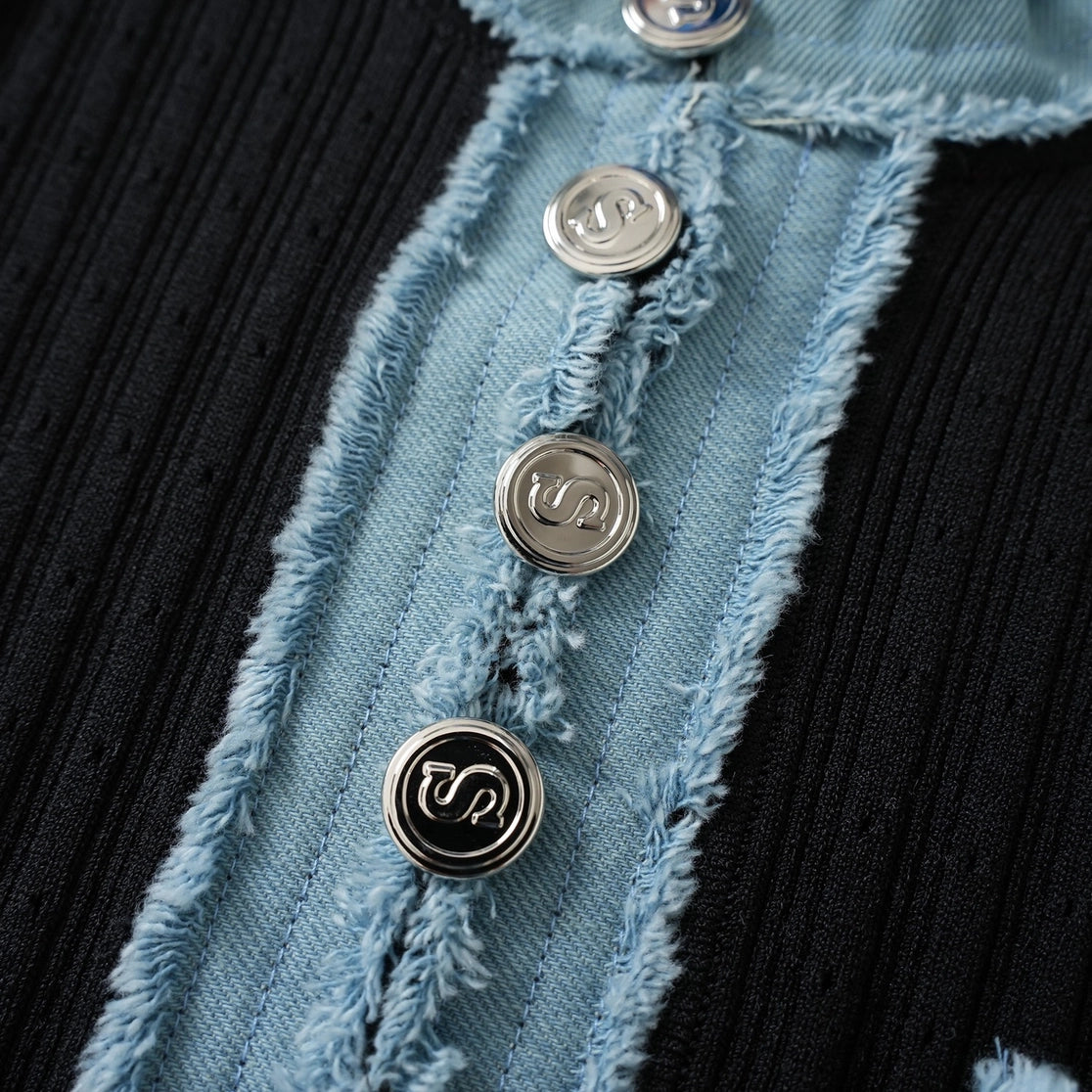 Short-Sleeved Knitted Dress with Denim Trim