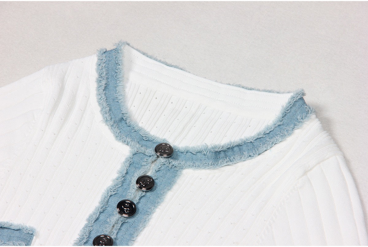 Short-Sleeved Knitted Dress with Denim Trim
