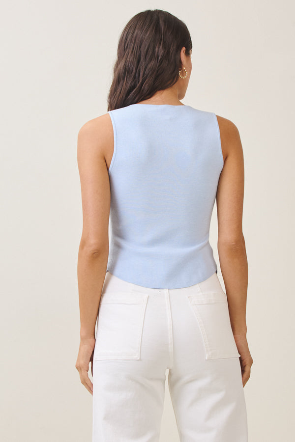 Pleated sleeveless sweater top