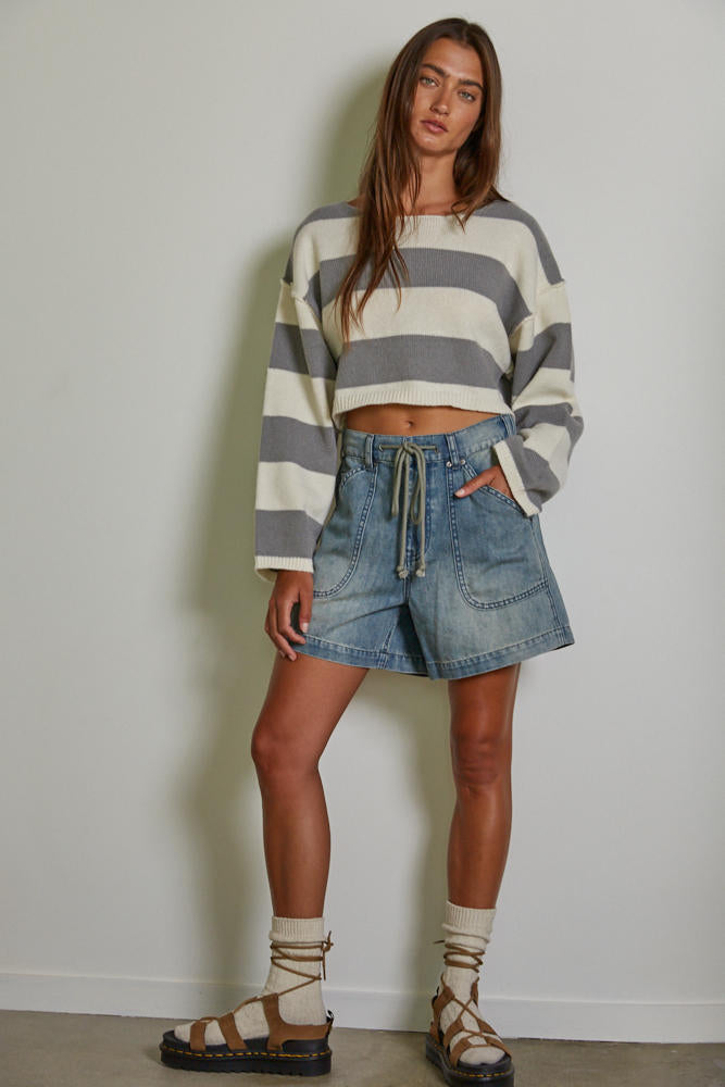 Catch Waves Shorts
