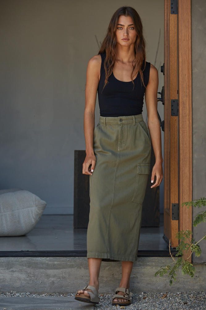 Double Layered Full Length Tank