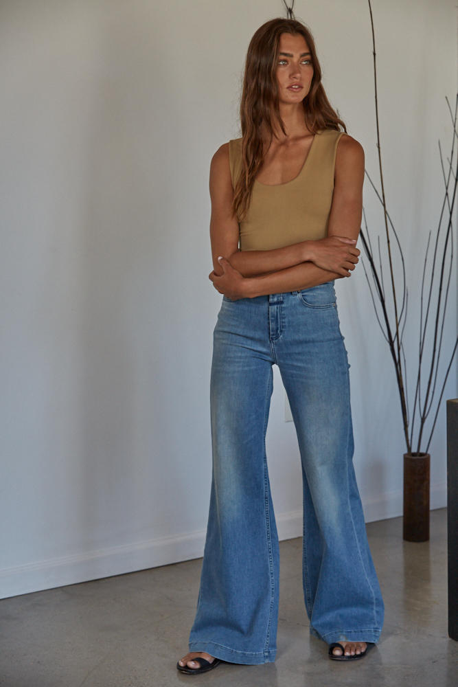Double Layered Full Length Tank