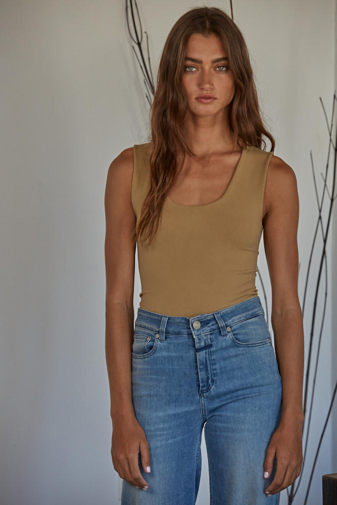 Double Layered Full Length Tank