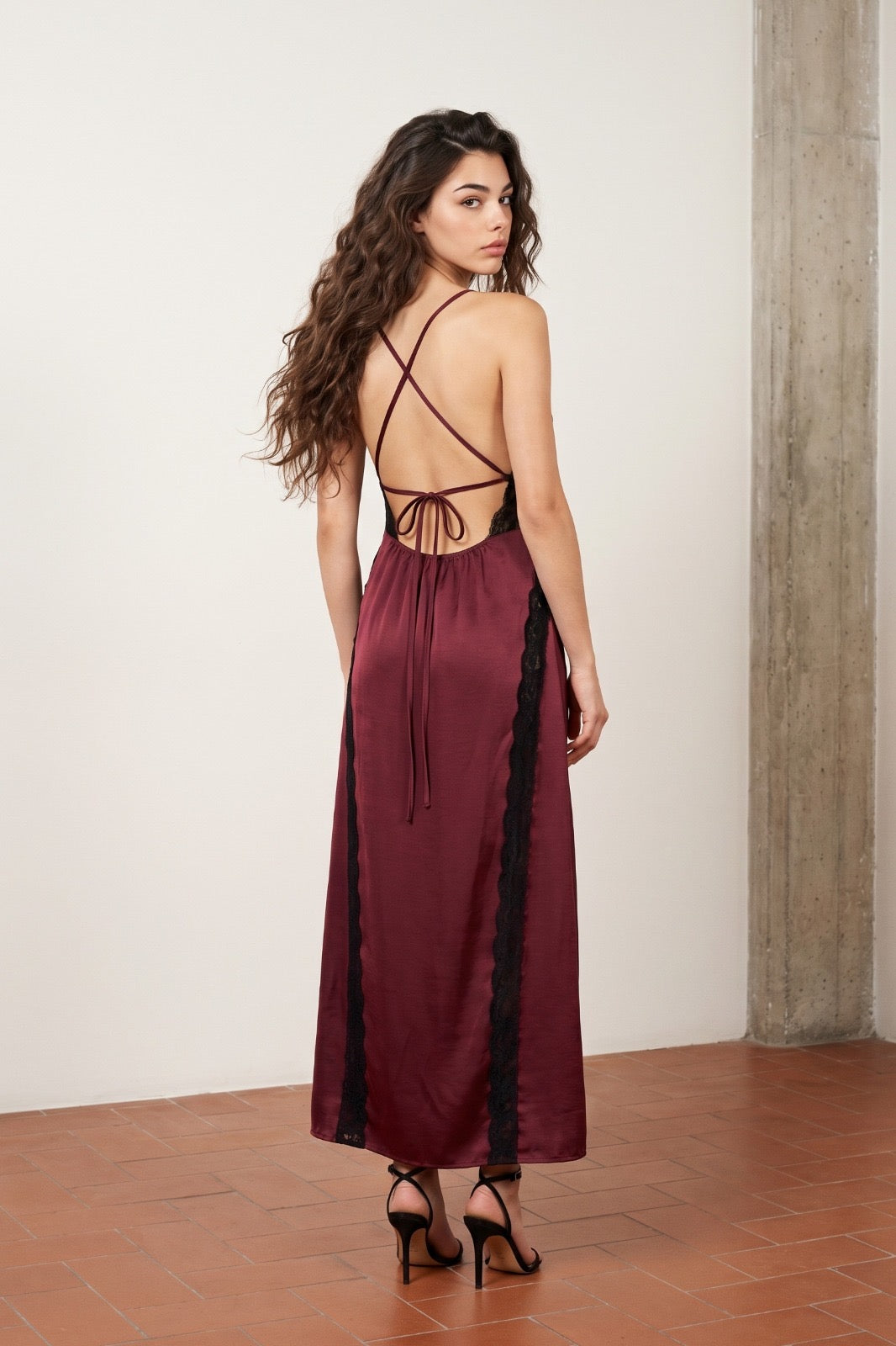 Lace insert open back satin Maxi Dress