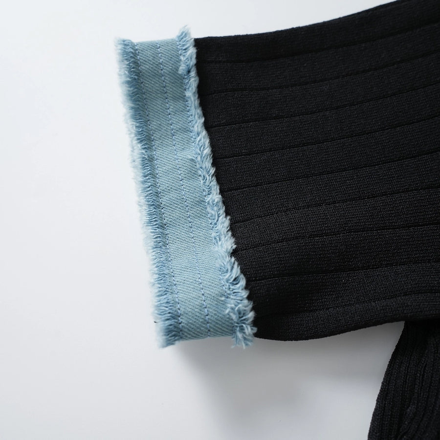 Short-Sleeved Knitted Dress with Denim Trim