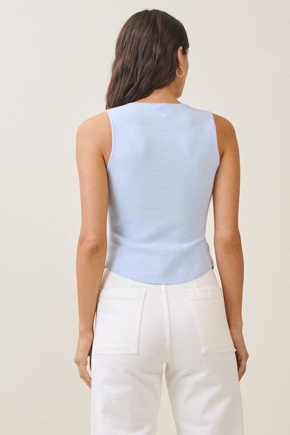 Pleated sleeveless sweater top