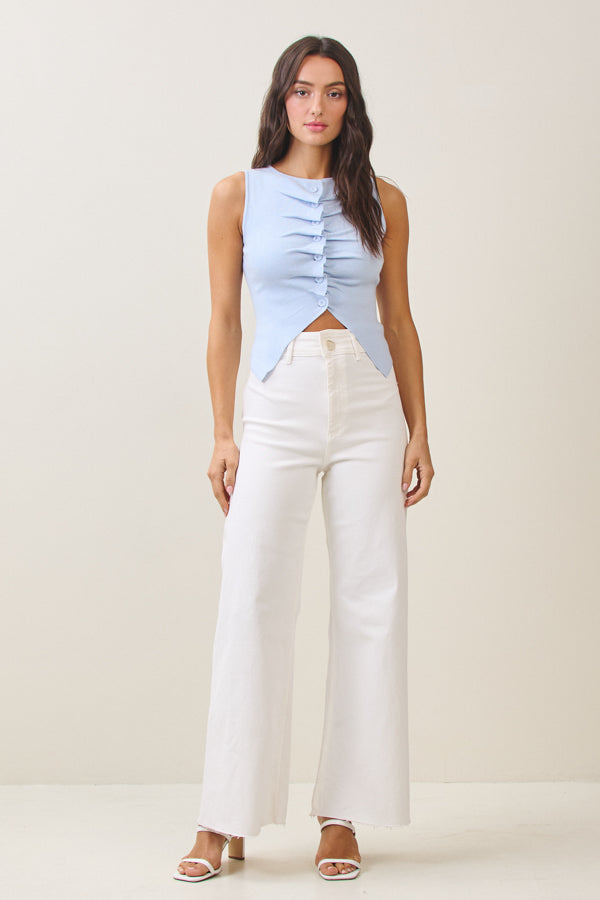 Pleated sleeveless sweater top