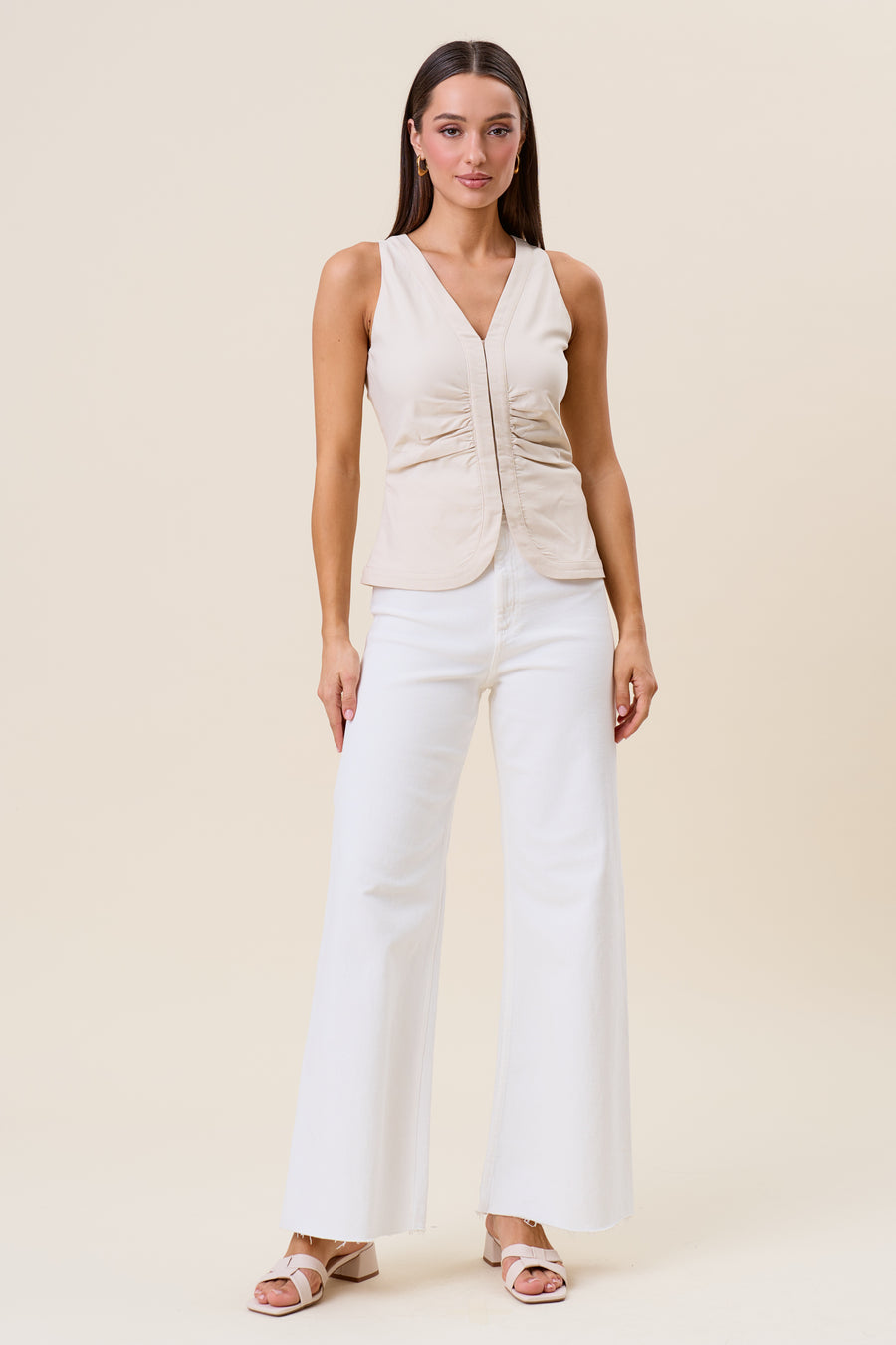 Hook & Eye sleeveless stretchy top