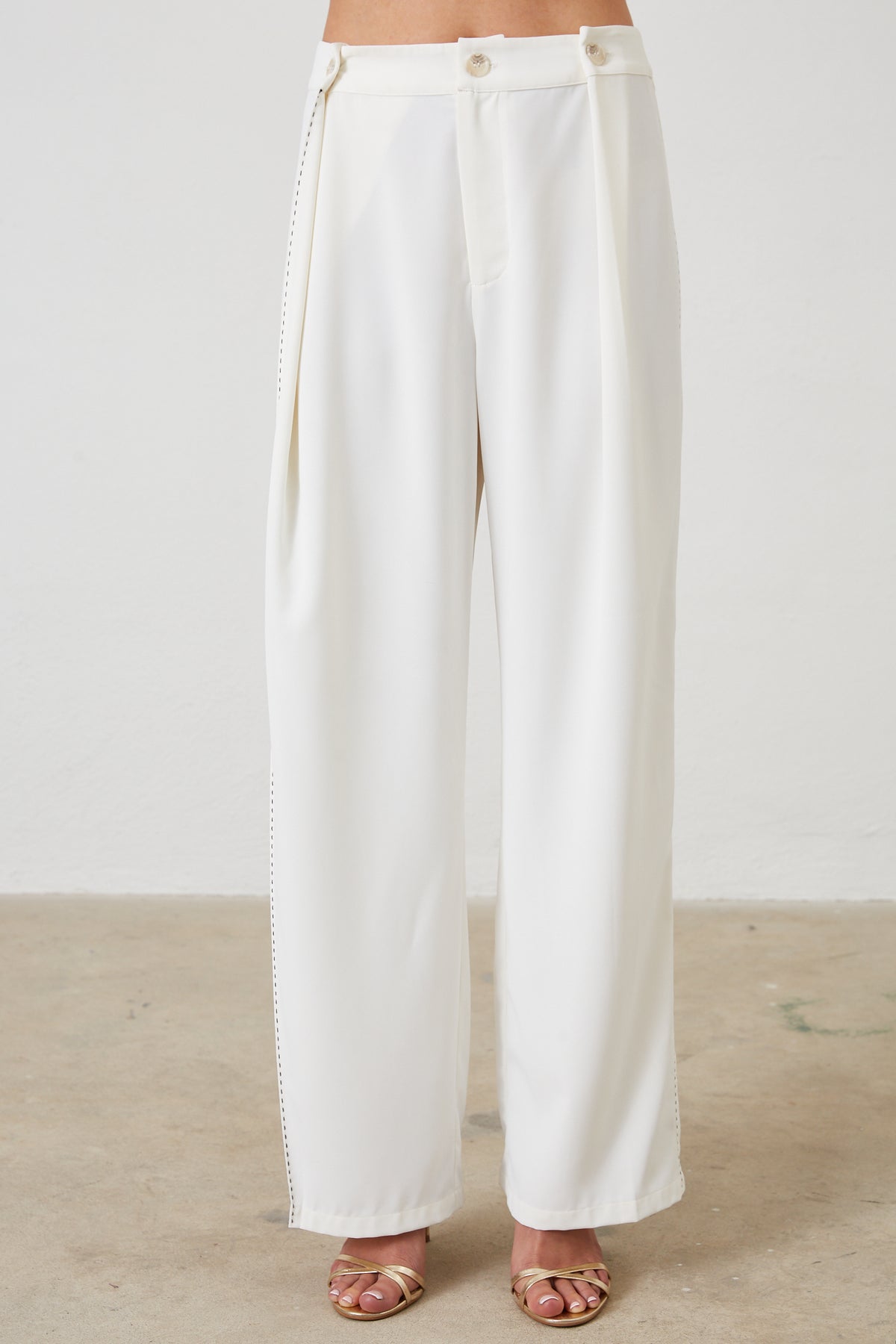 Wrap Detail Contrast-Stitched Woven Pants