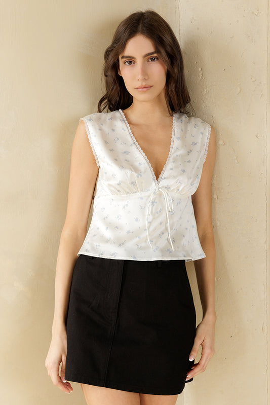 IVORY/BLUE FLORAL Top
