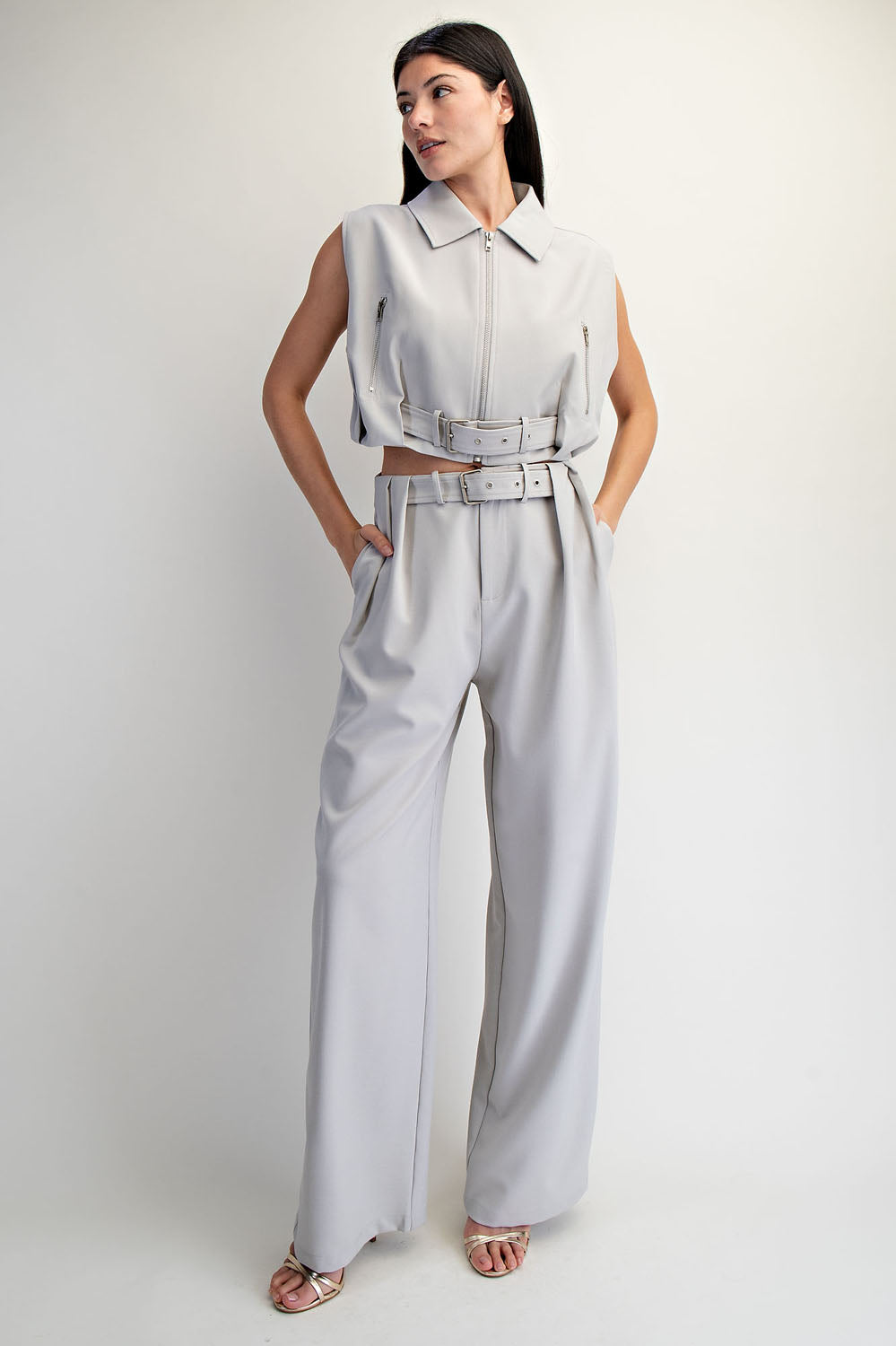 ZIP-UP COLLARED CROP WOVEN TOP WITH BELTED FRONT
