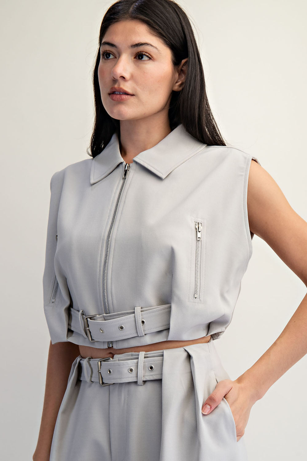 ZIP-UP COLLARED CROP WOVEN TOP WITH BELTED FRONT