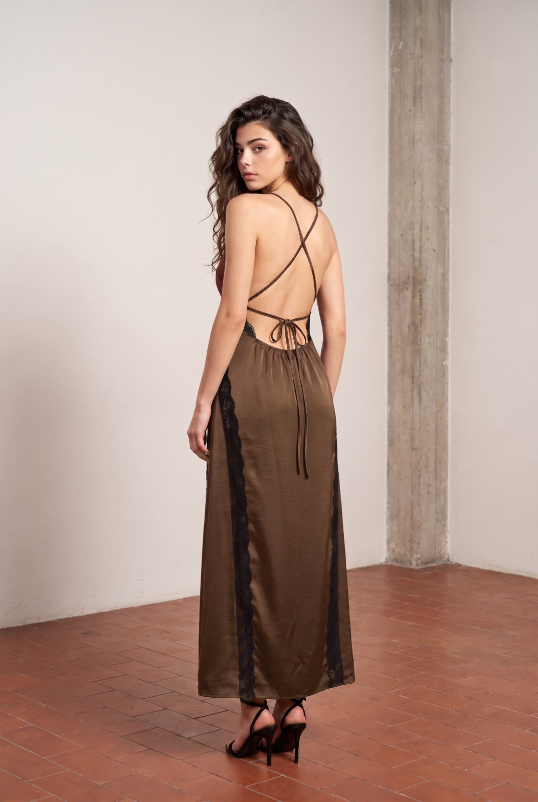 Lace insert open back satin Maxi Dress