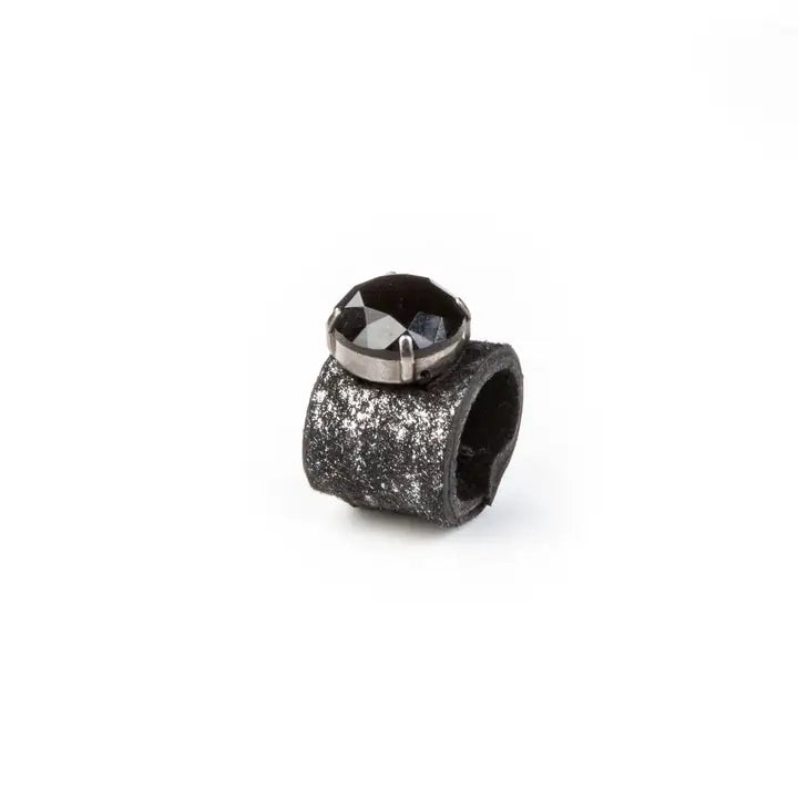 Noir Meteor Crystal Ring