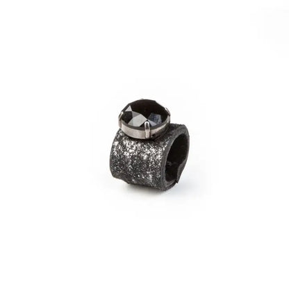 Noir Meteor Crystal Ring